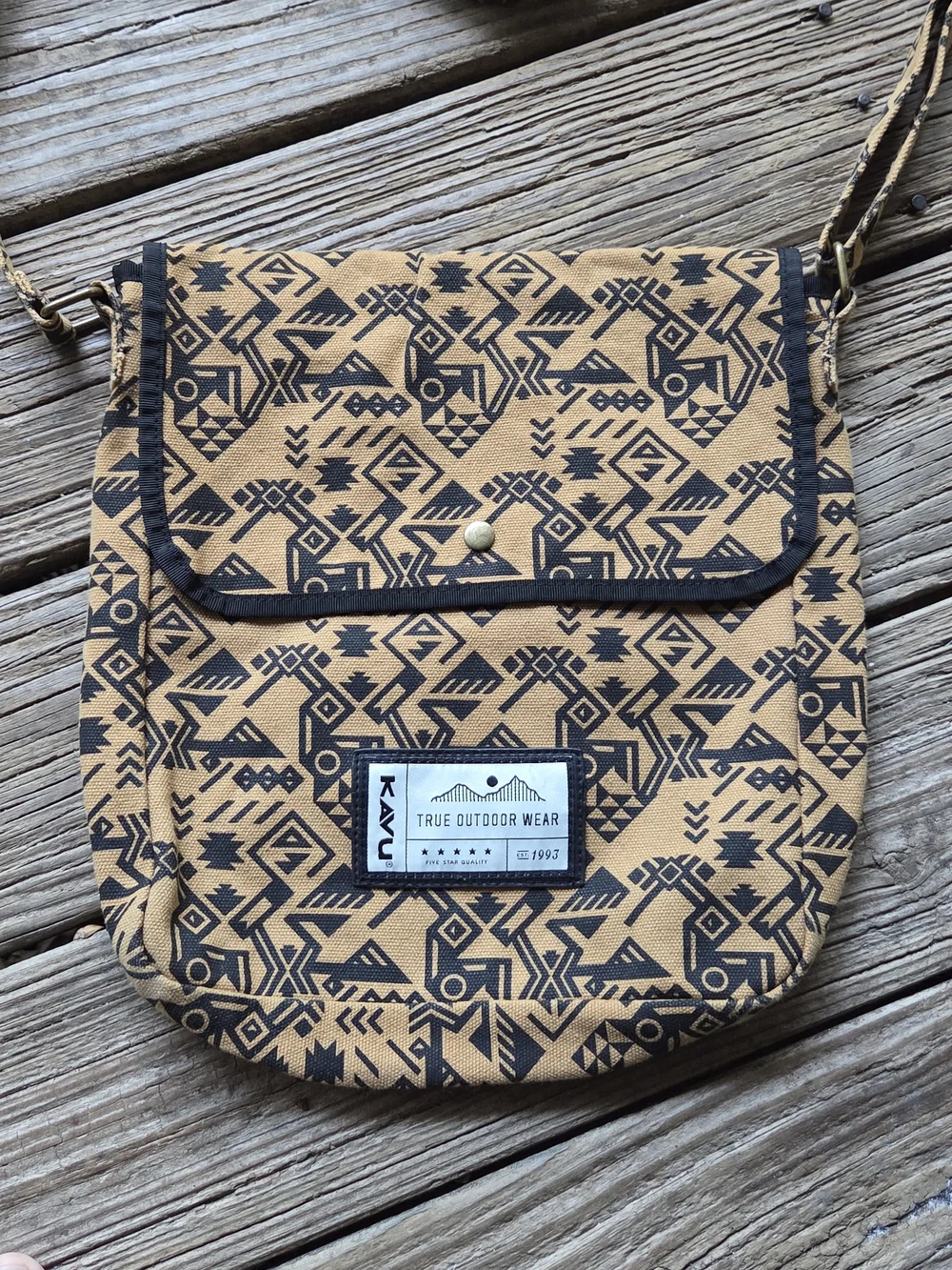 • KAVU Keeper Crossbody Bag Tan & Black Geometric Aztec Print Canvas
